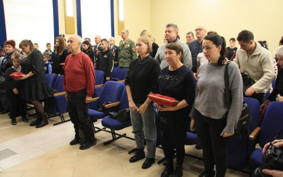 В Гусеве вручили награды родным военнослужащих, павших во время спецоперации на Украине