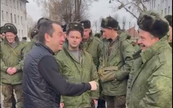 Губернатор Мурманской области приехал в Гусев, чтобы навестить мобилизованных земляков