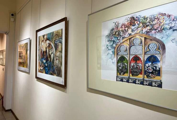 В Гусевском музее открылась масштабная выставка живописи и графики Ольги Ульяновой