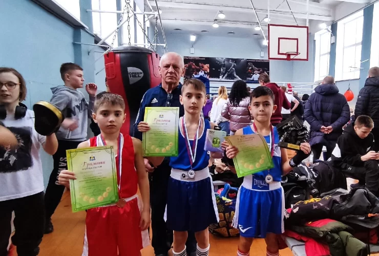 Гусевские боксёры привезли восемь медалей из Новгорода