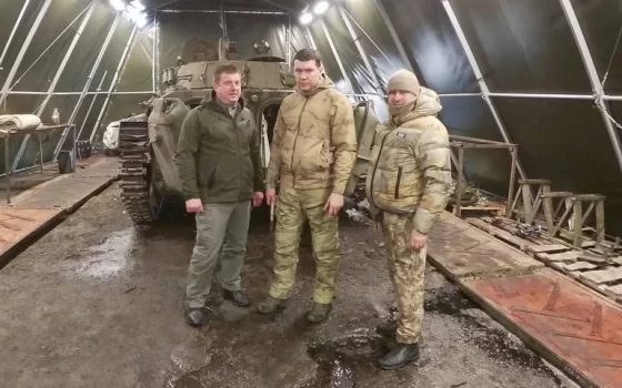 Александр Китаев и глава региона отвезли собранную помощь бойцам 11-го армейского корпуса