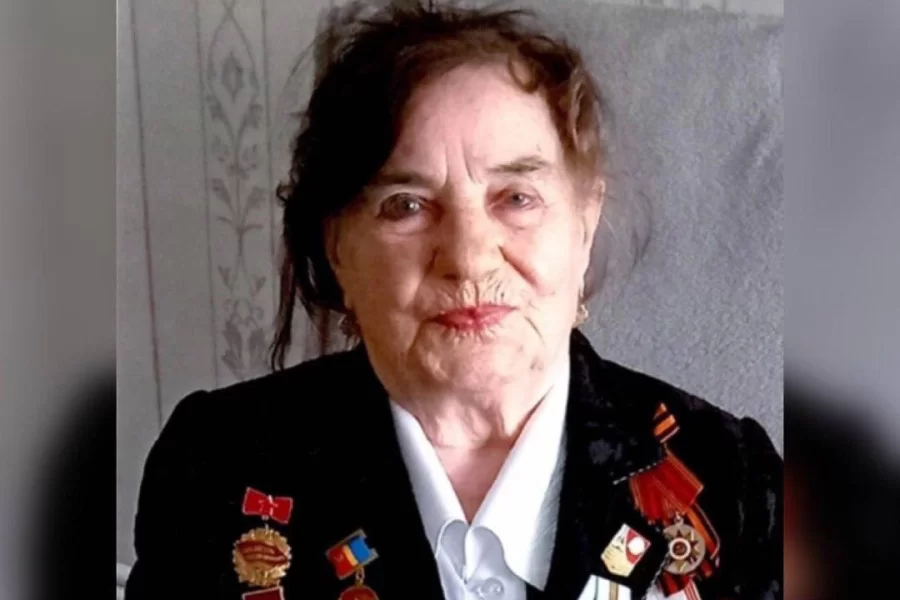 93-летие отмечает труженица тыла Валентина Евдокимовна Савицкая