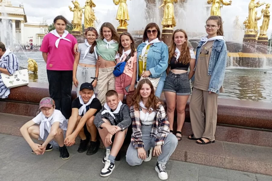 Школьники Гусева знакомятся с Москвой