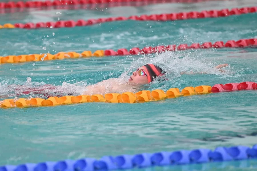 Гусевские пловцы привезли 10 медалей с соревнований в Калининграде