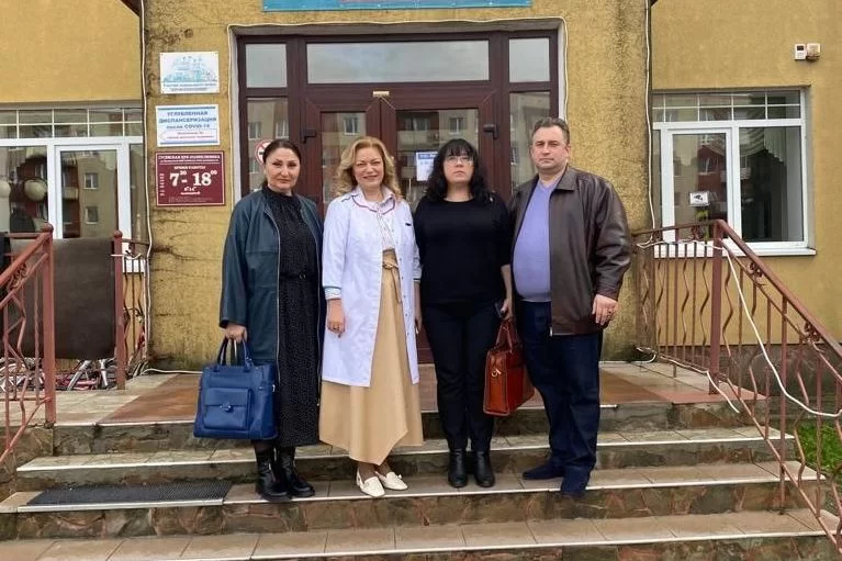 Гусев посетили доктор фармацевтических наук Анна Крикова и  кандидат психологических наук Вера Зайцева