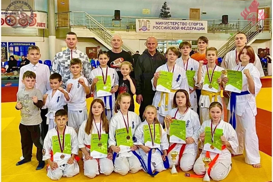 Гусевские каратисты взяли 11 призовых мест на областных соревнованиях в Калининграде