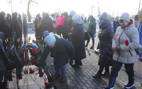 В Ольховатке прошёл торжественный митинг у Вечного Огня