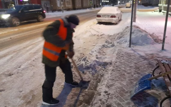 Жители Гусева массово жалуются на плохую уборку снега