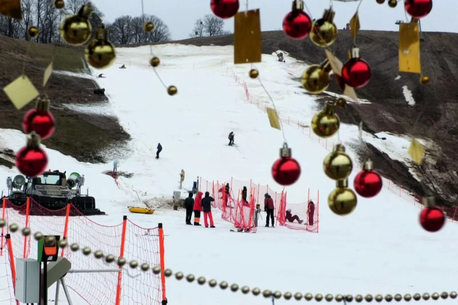 Истинные любители горных лыж и сноуборда едут Ново-Гурьевское даже в плюсовую