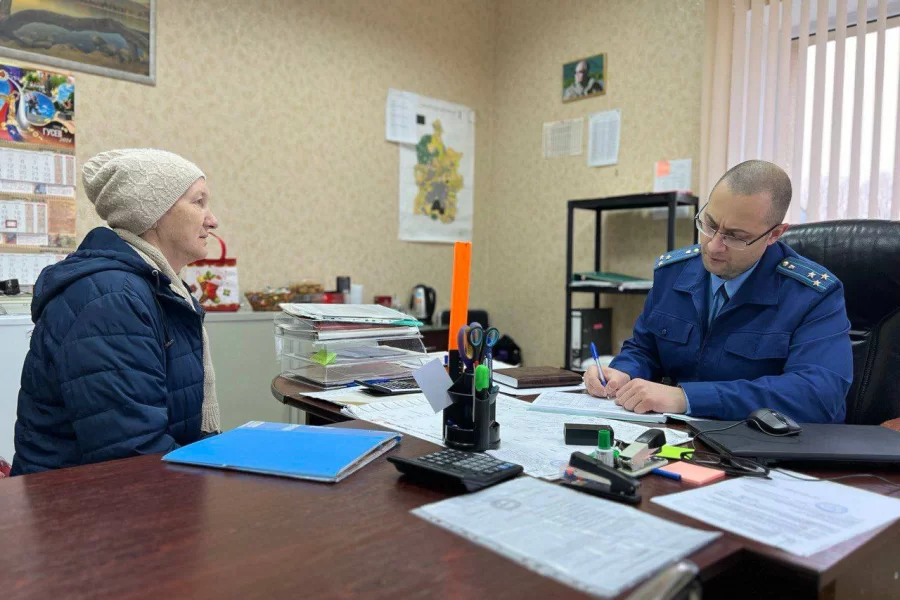 Гусевский городской прокурор провел выездной прием граждан на предприятии в Красногорском