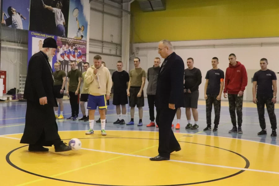 В городе Гусев стартовал турнир по мини-футболу на кубок Главы Черняховской епархии