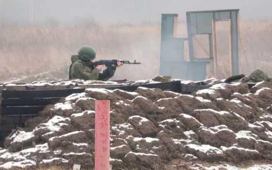 На полигонах в Калининградской области недалеко от границы начались занятия мотострелков