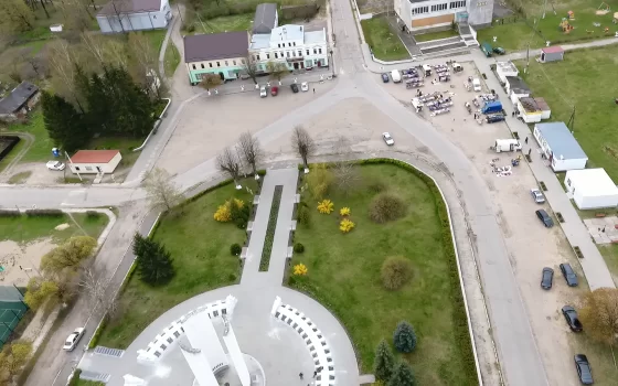 Жители посёлка Добровольск просят помощи в голосовании за благоустройство площади Героев