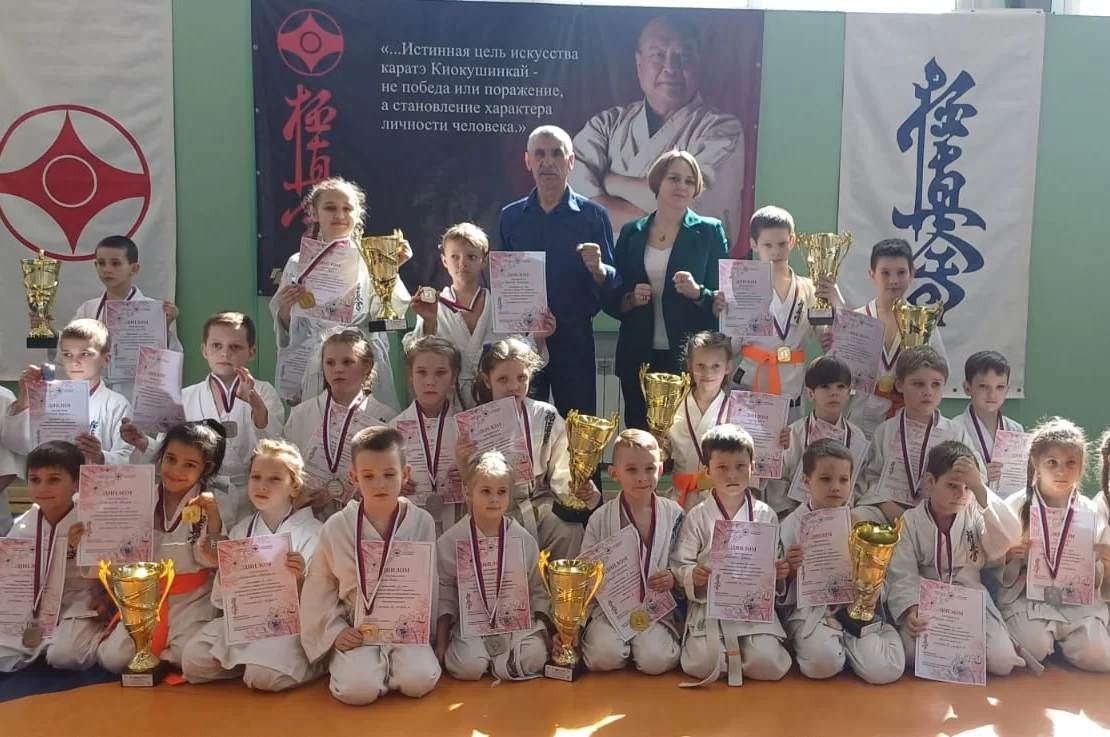В Знаменске прошёл открытый турнир по каратэ среди детей, юношей и девушек