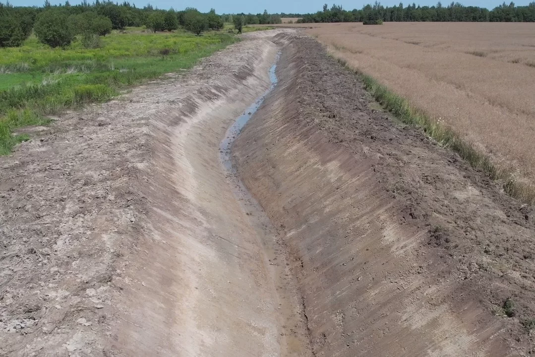 В этом году в Гусевском округе провели очистку 6,58 км мелиоративных каналов