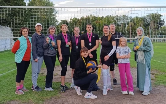 Семейный волейбольный турнир завершил сезон паркового спорта в Гусеве