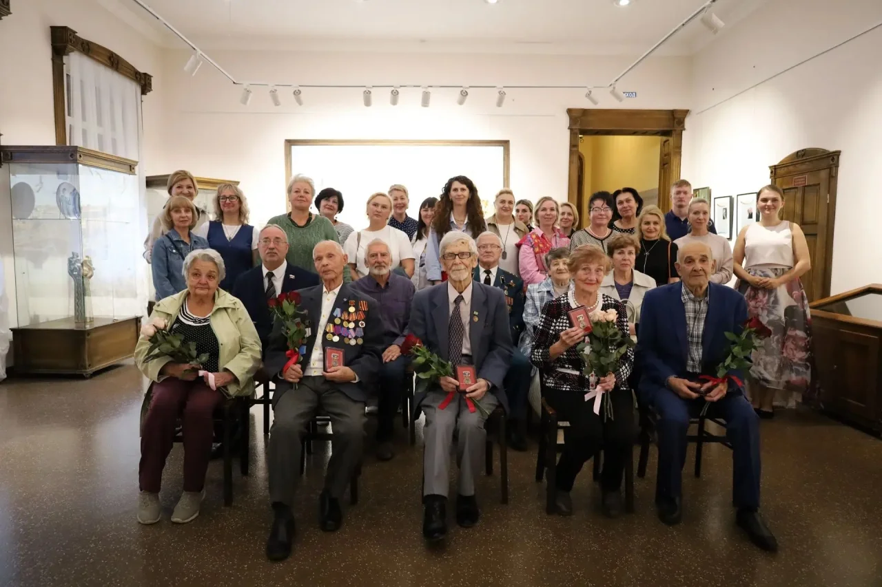 В Гусевском музее открылась выставка к 80-летию переименования города » Gusev-online.ru